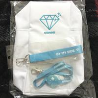SHINee ペンライト ポーチ ライブグッズの画像